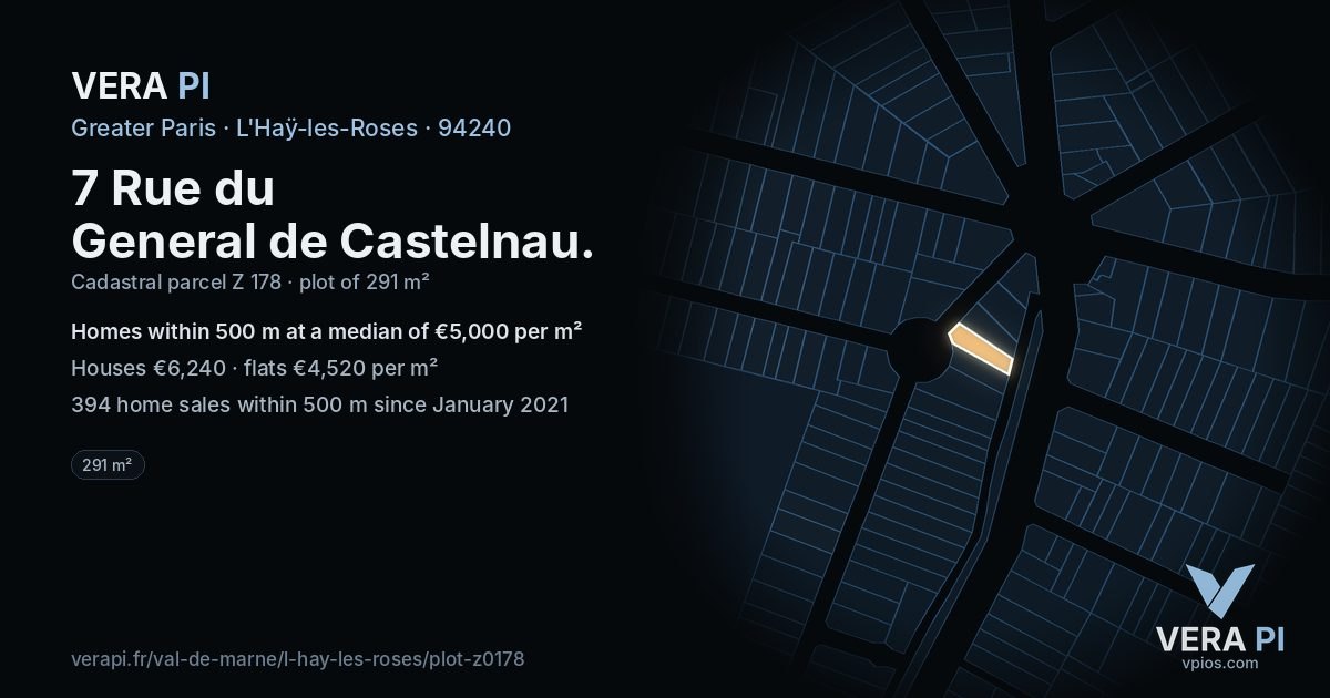 7 Rue du General de Castelnau, L'Haÿ-les-Roses at night – the plot lit, the parcels around coloured by the prices near them