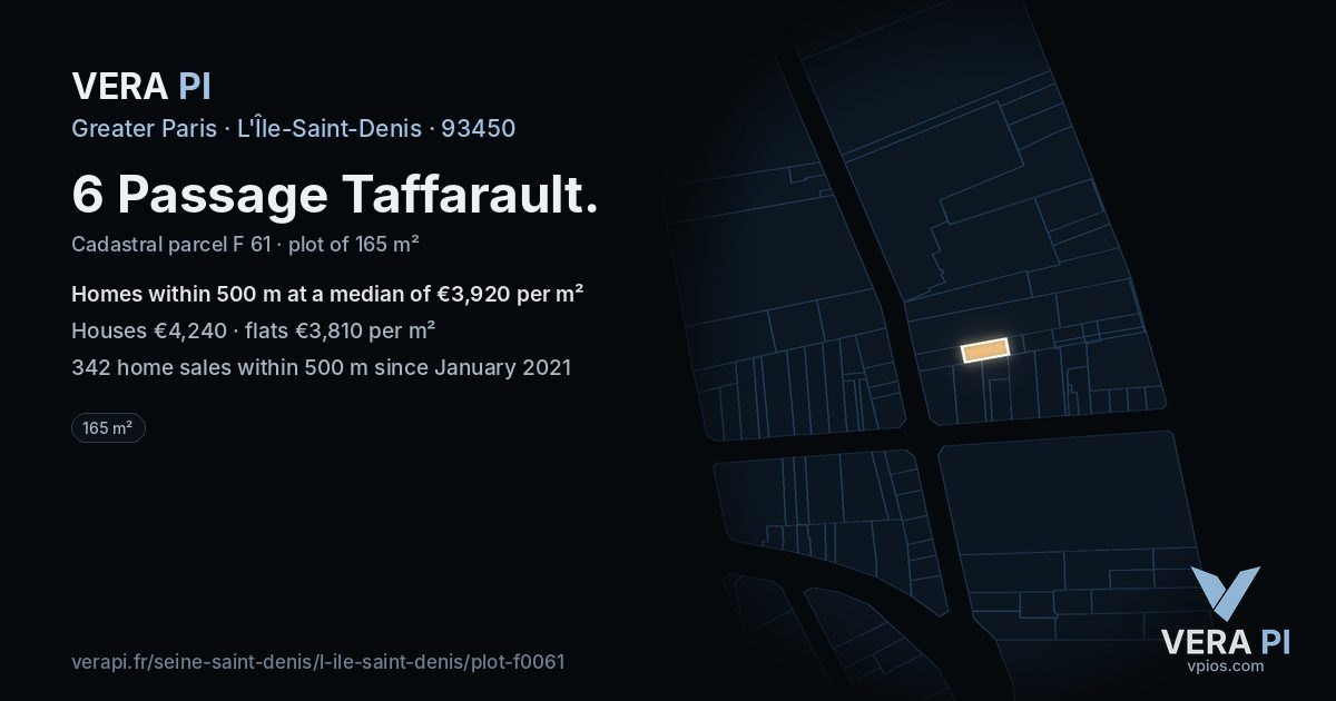 6 Passage Taffarault, L'Île-Saint-Denis at night – the plot lit, the parcels around coloured by the prices near them