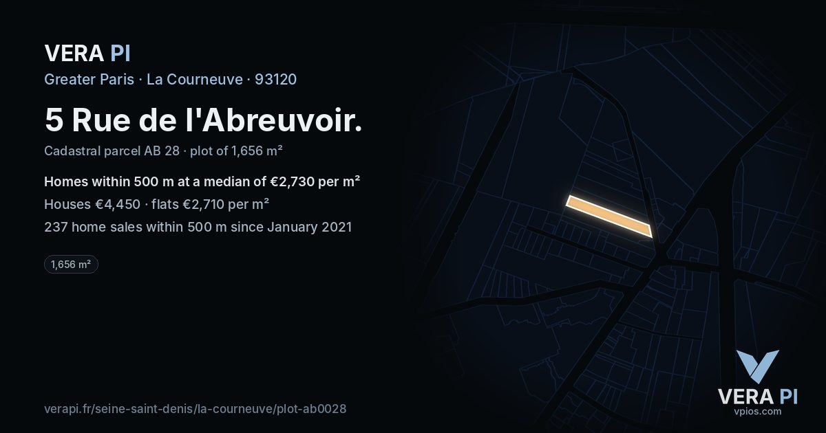 5 Rue de l'Abreuvoir, La Courneuve at night – the plot lit, the parcels around coloured by the prices near them