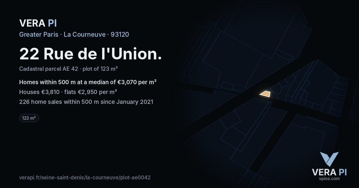 22 Rue de l'Union, La Courneuve at night – the plot lit, the parcels around coloured by the prices near them