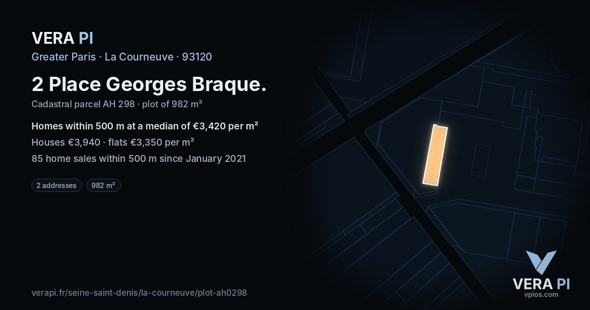 2 Place Georges Braque, La Courneuve at night – the plot lit, the parcels around coloured by the prices near them