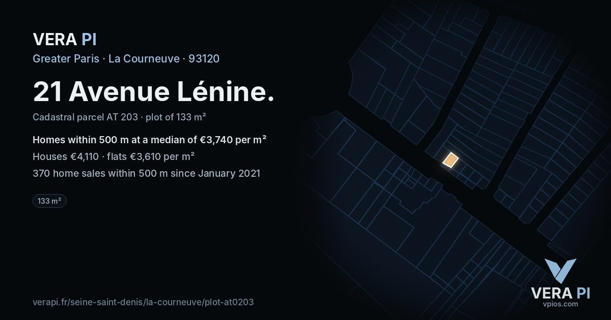 21 Avenue Lénine, La Courneuve at night – the plot lit, the parcels around coloured by the prices near them