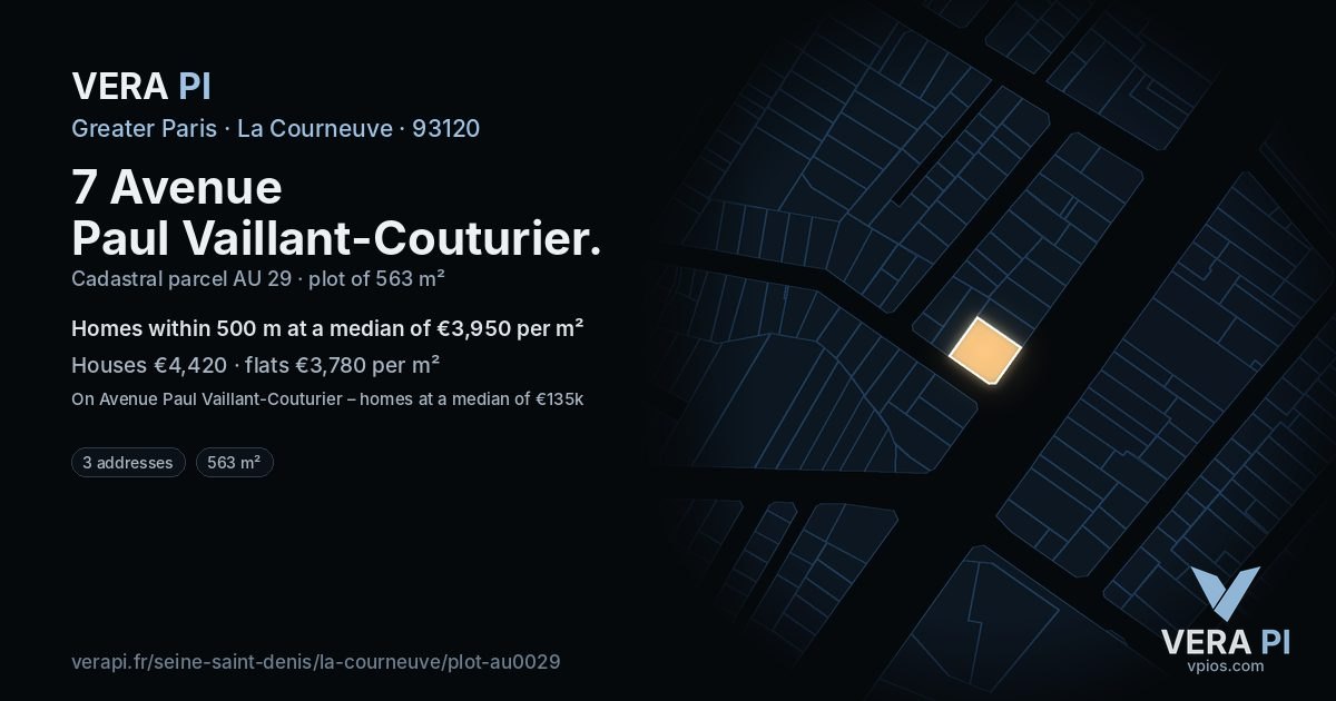 7 Avenue Paul Vaillant-Couturier, La Courneuve at night – the plot lit, the parcels around coloured by the prices near them