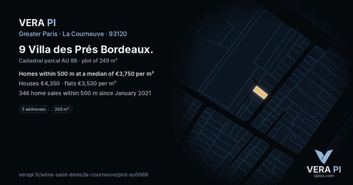 9 Villa des Prés Bordeaux, La Courneuve at night – the plot lit, the parcels around coloured by the prices near them