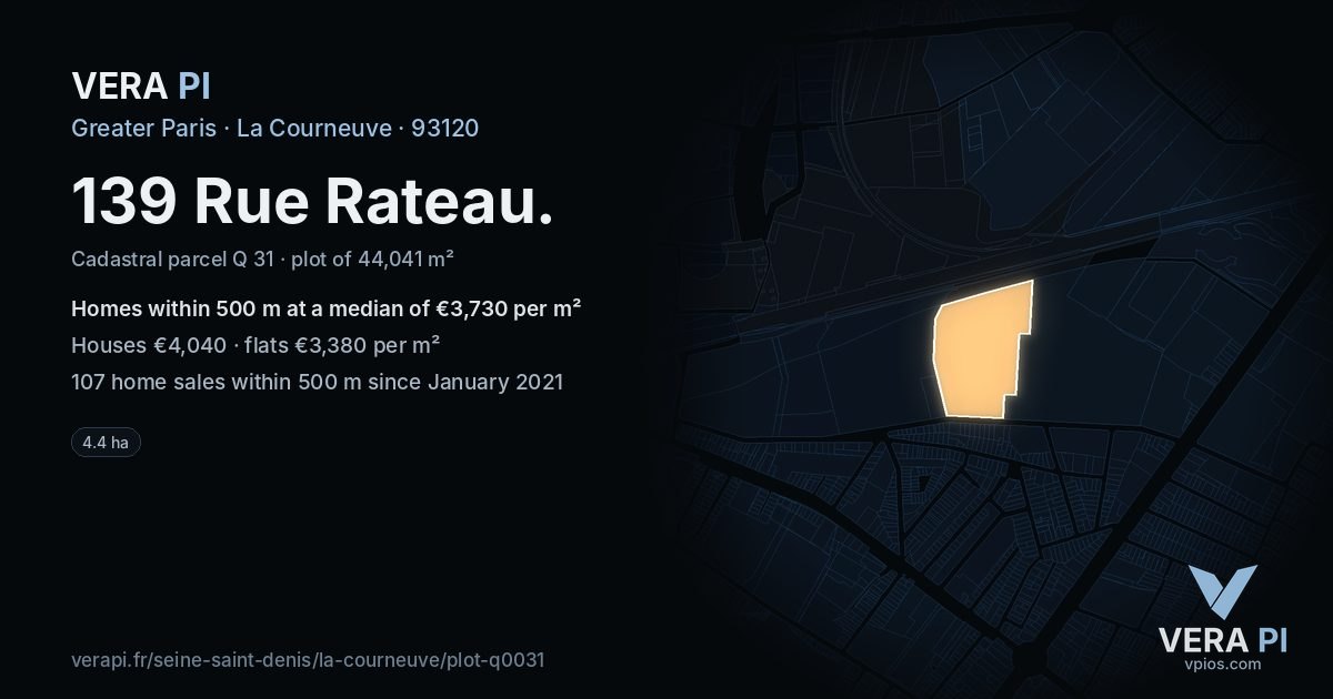 139 Rue Rateau, La Courneuve at night – the plot lit, the parcels around coloured by the prices near them