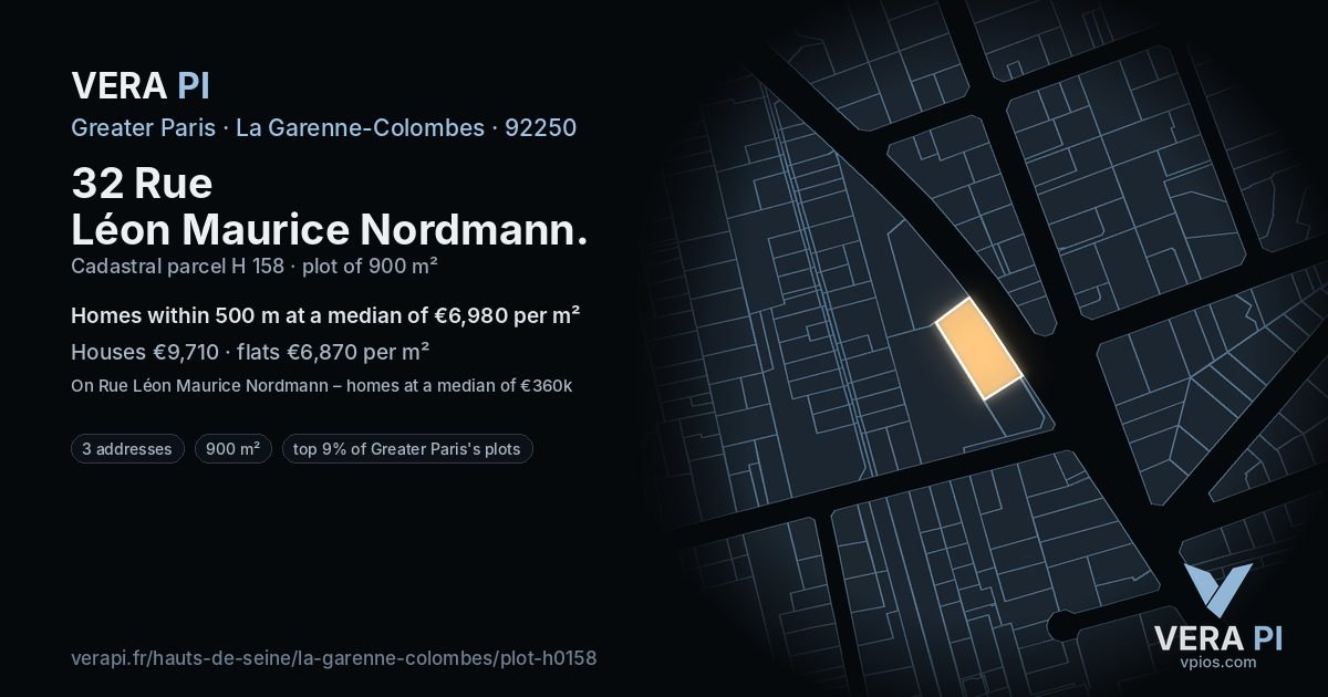 32 Rue Léon Maurice Nordmann, La Garenne-Colombes at night – the plot lit, the parcels around coloured by the prices near them