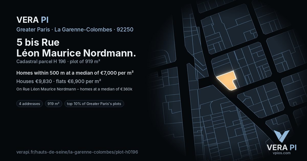 5 bis Rue Léon Maurice Nordmann, La Garenne-Colombes at night – the plot lit, the parcels around coloured by the prices near them
