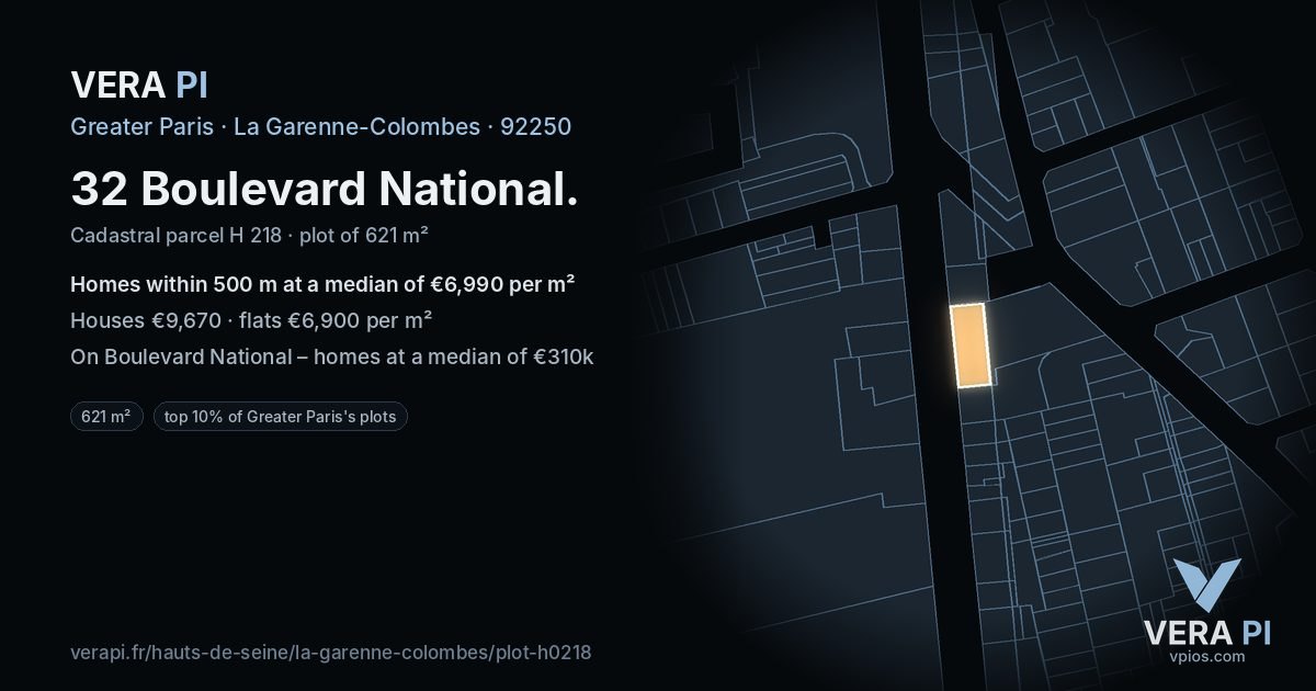 32 Boulevard National, La Garenne-Colombes at night – the plot lit, the parcels around coloured by the prices near them