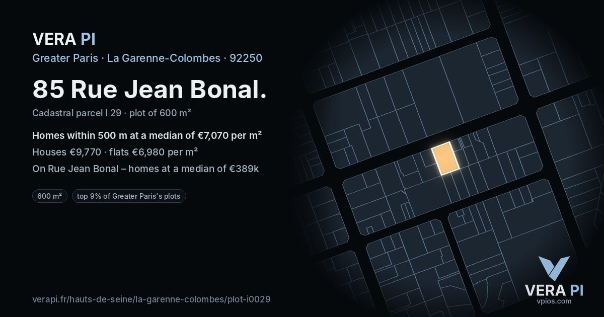 85 Rue Jean Bonal, La Garenne-Colombes at night – the plot lit, the parcels around coloured by the prices near them