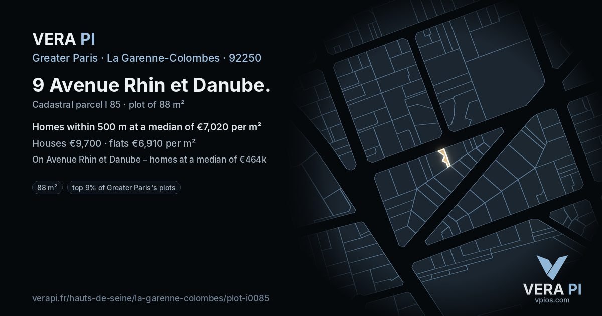 9 Avenue Rhin et Danube, La Garenne-Colombes at night – the plot lit, the parcels around coloured by the prices near them