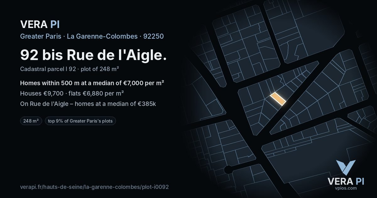92 bis Rue de l'Aigle, La Garenne-Colombes at night – the plot lit, the parcels around coloured by the prices near them