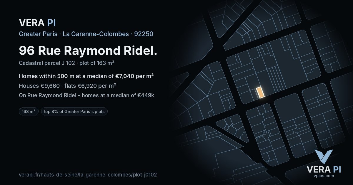 96 Rue Raymond Ridel, La Garenne-Colombes at night – the plot lit, the parcels around coloured by the prices near them