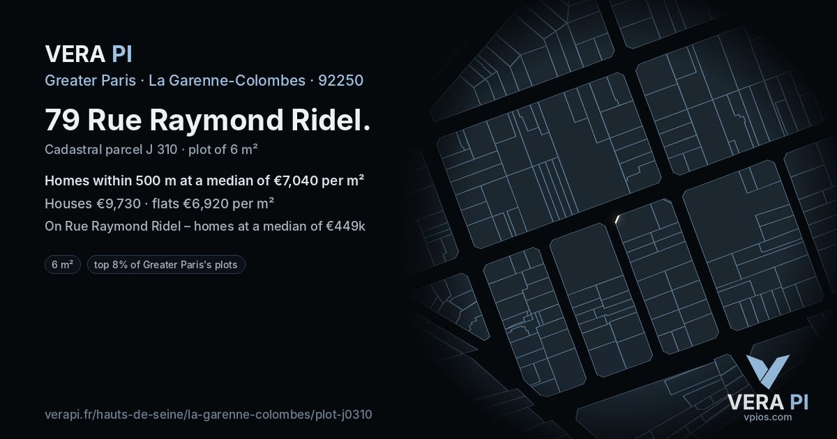 79 Rue Raymond Ridel, La Garenne-Colombes at night – the plot lit, the parcels around coloured by the prices near them