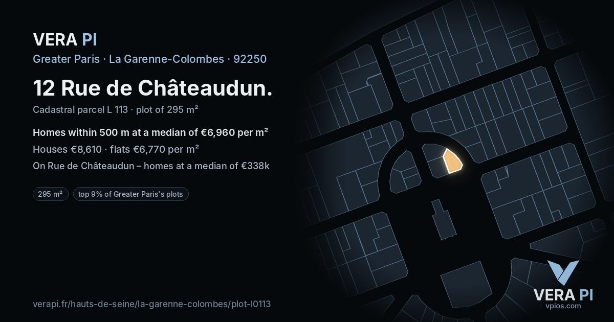 12 Rue de Châteaudun, La Garenne-Colombes at night – the plot lit, the parcels around coloured by the prices near them