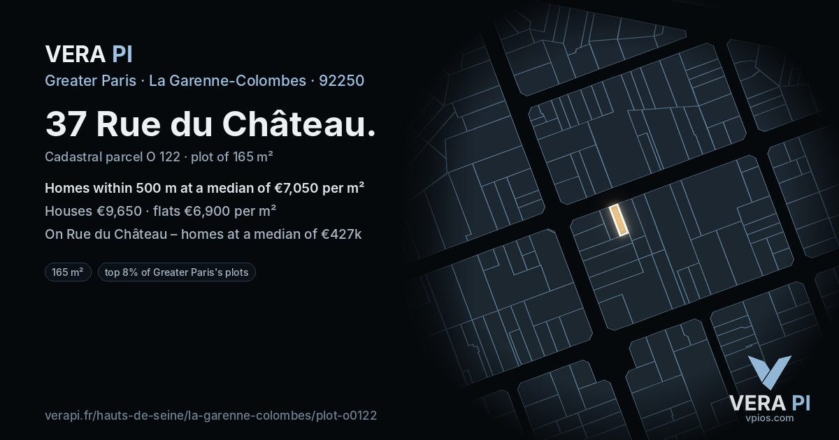 37 Rue du Château, La Garenne-Colombes at night – the plot lit, the parcels around coloured by the prices near them