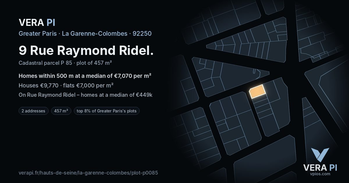 9 Rue Raymond Ridel, La Garenne-Colombes at night – the plot lit, the parcels around coloured by the prices near them