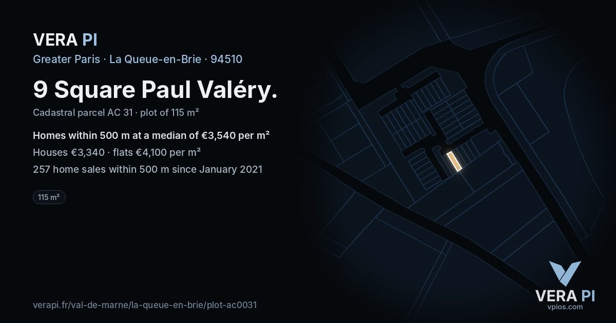 9 Square Paul Valéry, La Queue-en-Brie at night – the plot lit, the parcels around coloured by the prices near them