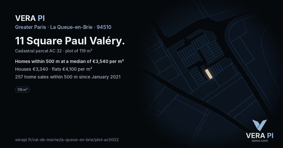 11 Square Paul Valéry, La Queue-en-Brie at night – the plot lit, the parcels around coloured by the prices near them