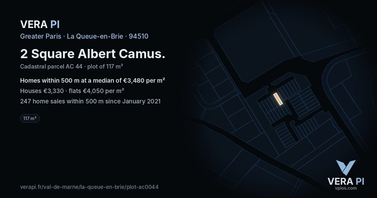2 Square Albert Camus, La Queue-en-Brie at night – the plot lit, the parcels around coloured by the prices near them