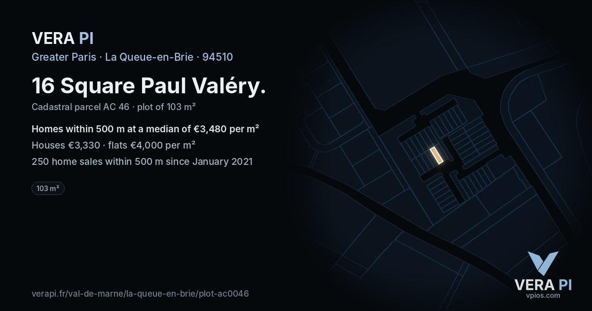 16 Square Paul Valéry, La Queue-en-Brie at night – the plot lit, the parcels around coloured by the prices near them
