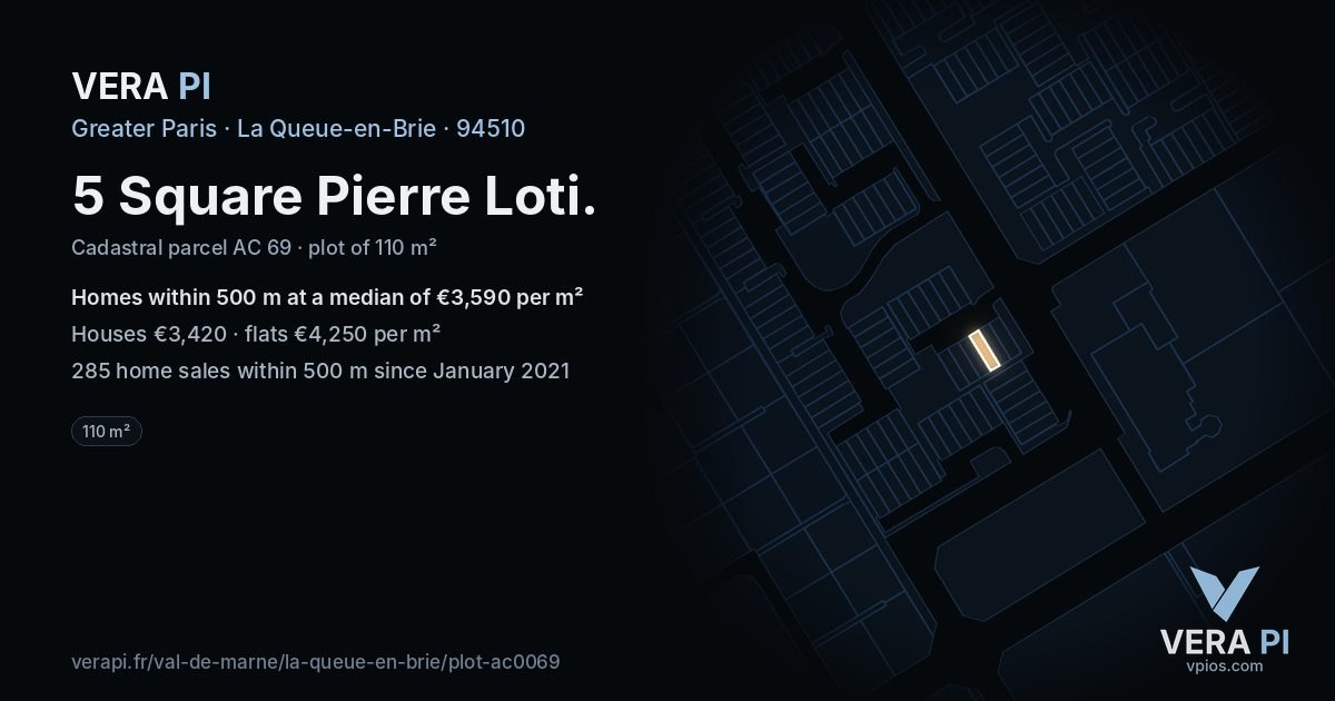 5 Square Pierre Loti, La Queue-en-Brie at night – the plot lit, the parcels around coloured by the prices near them