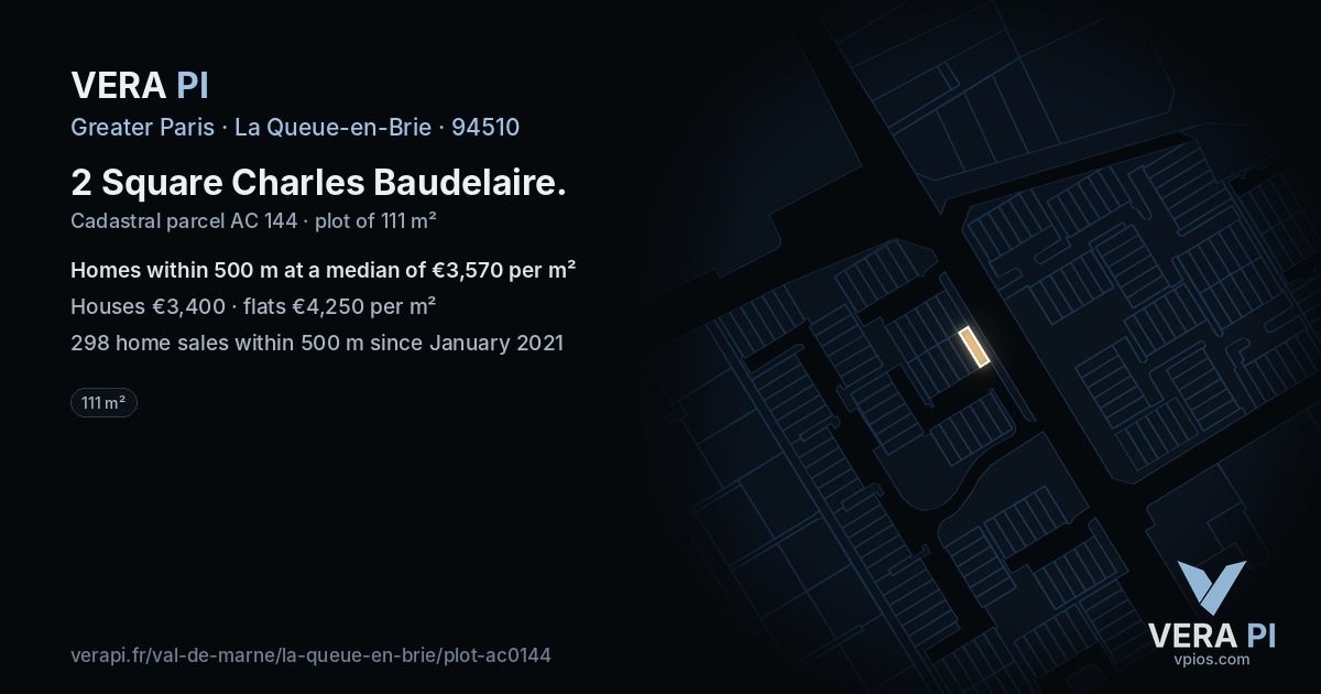2 Square Charles Baudelaire, La Queue-en-Brie at night – the plot lit, the parcels around coloured by the prices near them