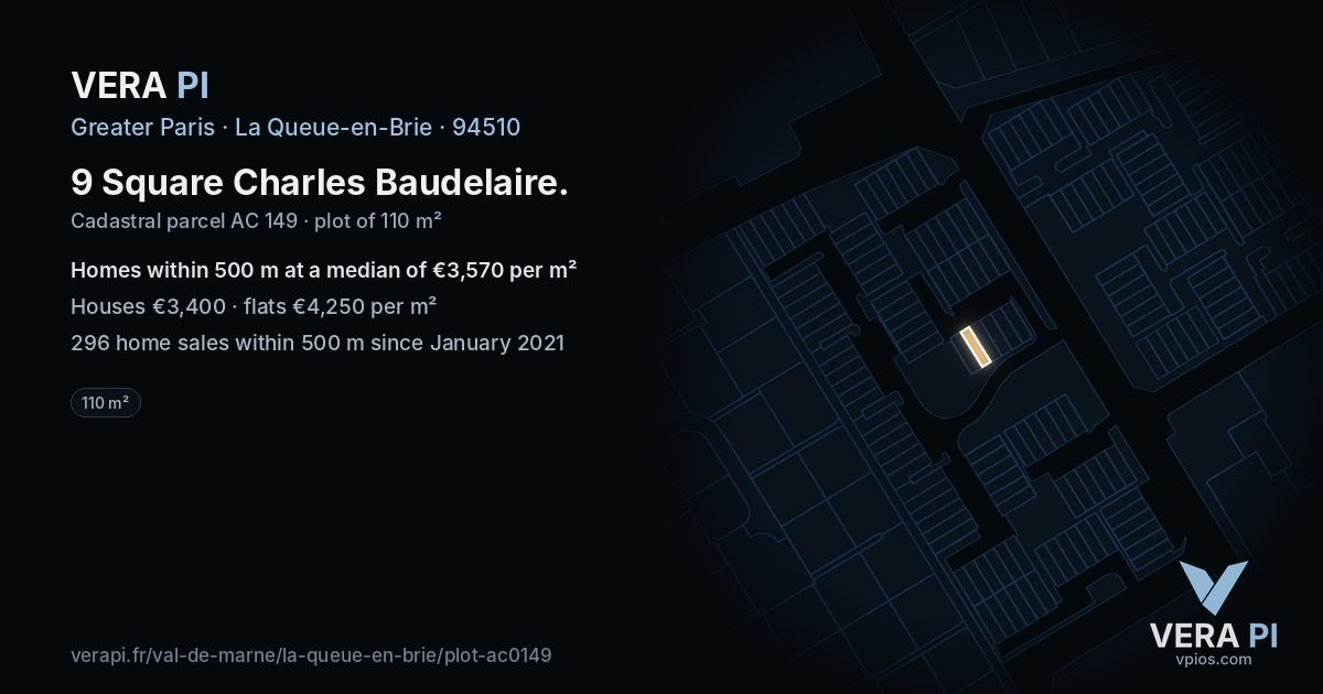 9 Square Charles Baudelaire, La Queue-en-Brie at night – the plot lit, the parcels around coloured by the prices near them