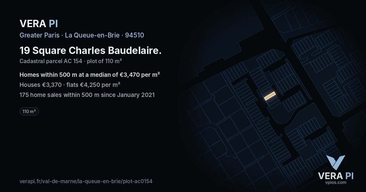 19 Square Charles Baudelaire, La Queue-en-Brie at night – the plot lit, the parcels around coloured by the prices near them