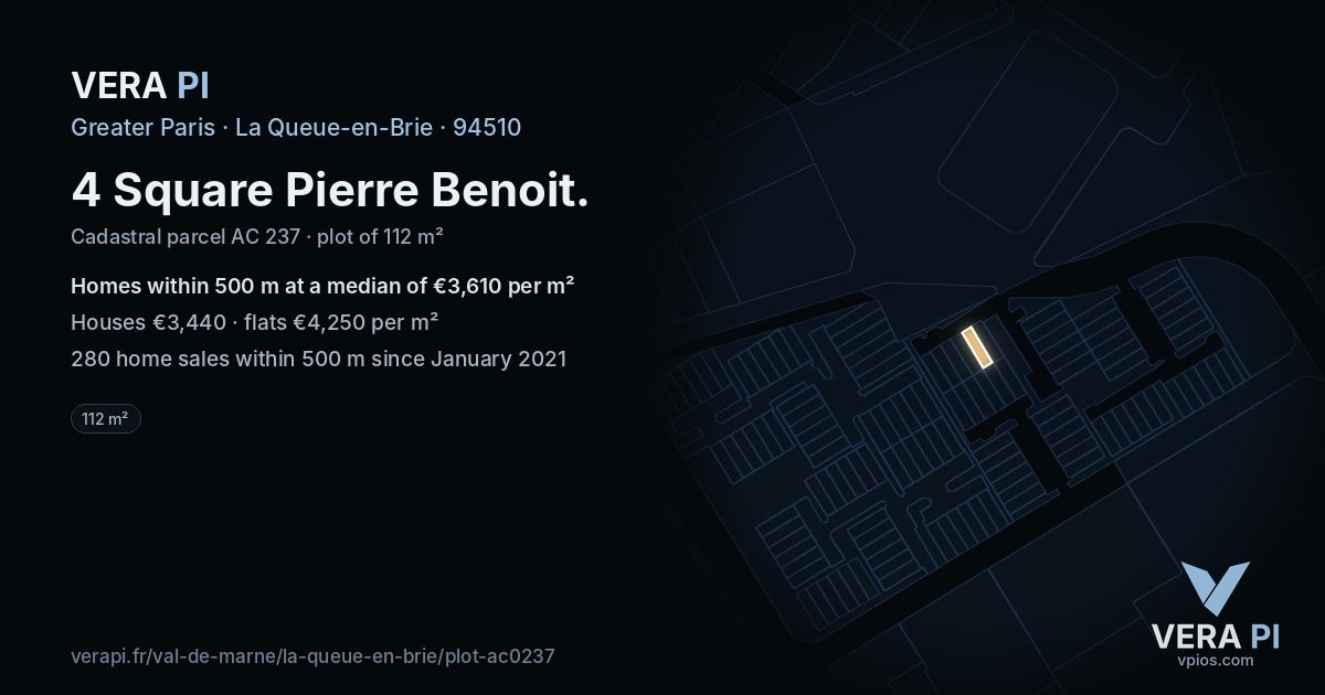 4 Square Pierre Benoit, La Queue-en-Brie at night – the plot lit, the parcels around coloured by the prices near them
