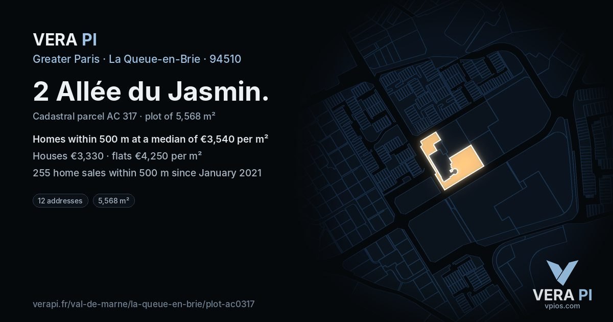 2 Allée du Jasmin, La Queue-en-Brie at night – the plot lit, the parcels around coloured by the prices near them