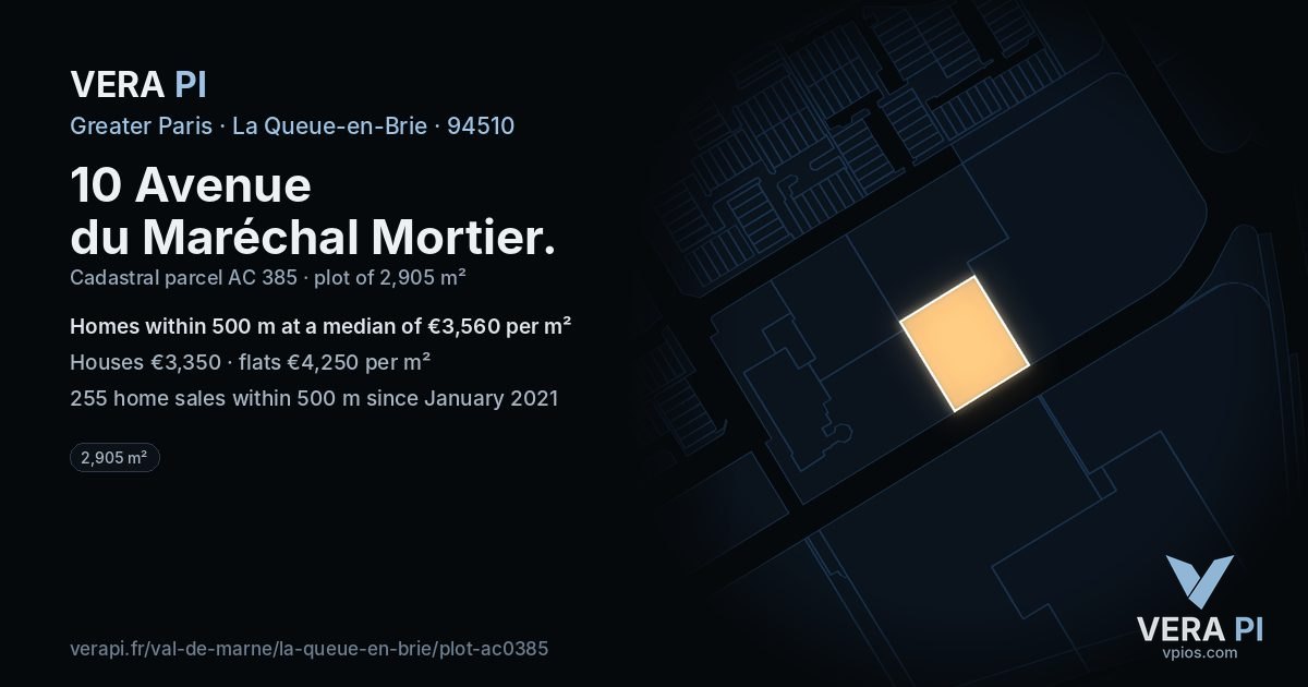 10 Avenue du Maréchal Mortier, La Queue-en-Brie at night – the plot lit, the parcels around coloured by the prices near them