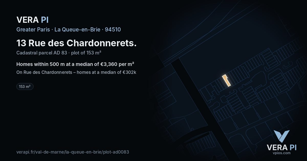 13 Rue des Chardonnerets, La Queue-en-Brie at night – the plot lit, the parcels around coloured by the prices near them