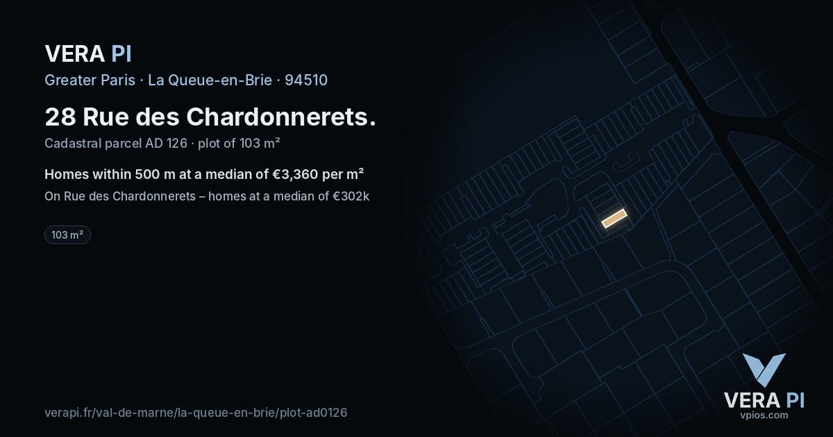 28 Rue des Chardonnerets, La Queue-en-Brie at night – the plot lit, the parcels around coloured by the prices near them