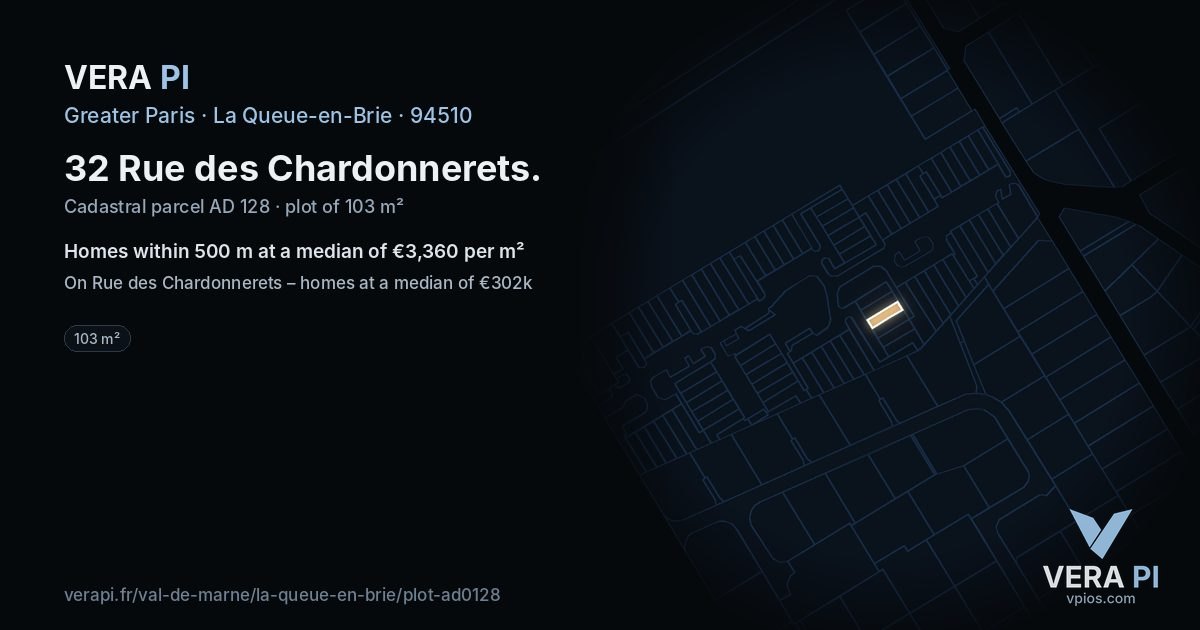 32 Rue des Chardonnerets, La Queue-en-Brie at night – the plot lit, the parcels around coloured by the prices near them