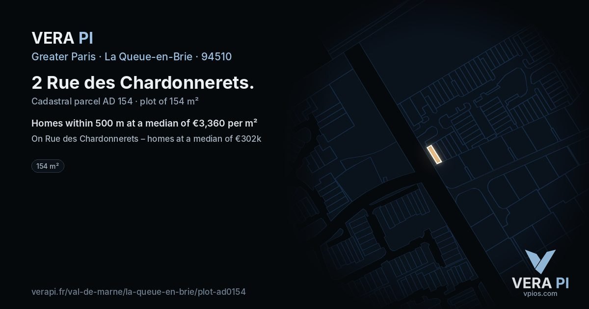 2 Rue des Chardonnerets, La Queue-en-Brie at night – the plot lit, the parcels around coloured by the prices near them