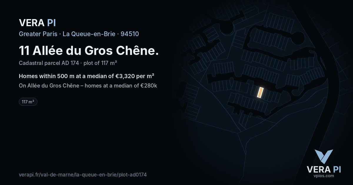 11 Allée du Gros Chêne, La Queue-en-Brie at night – the plot lit, the parcels around coloured by the prices near them