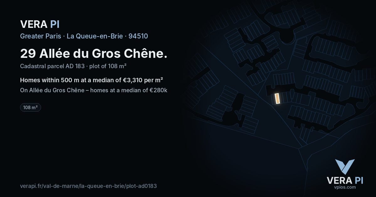 29 Allée du Gros Chêne, La Queue-en-Brie at night – the plot lit, the parcels around coloured by the prices near them