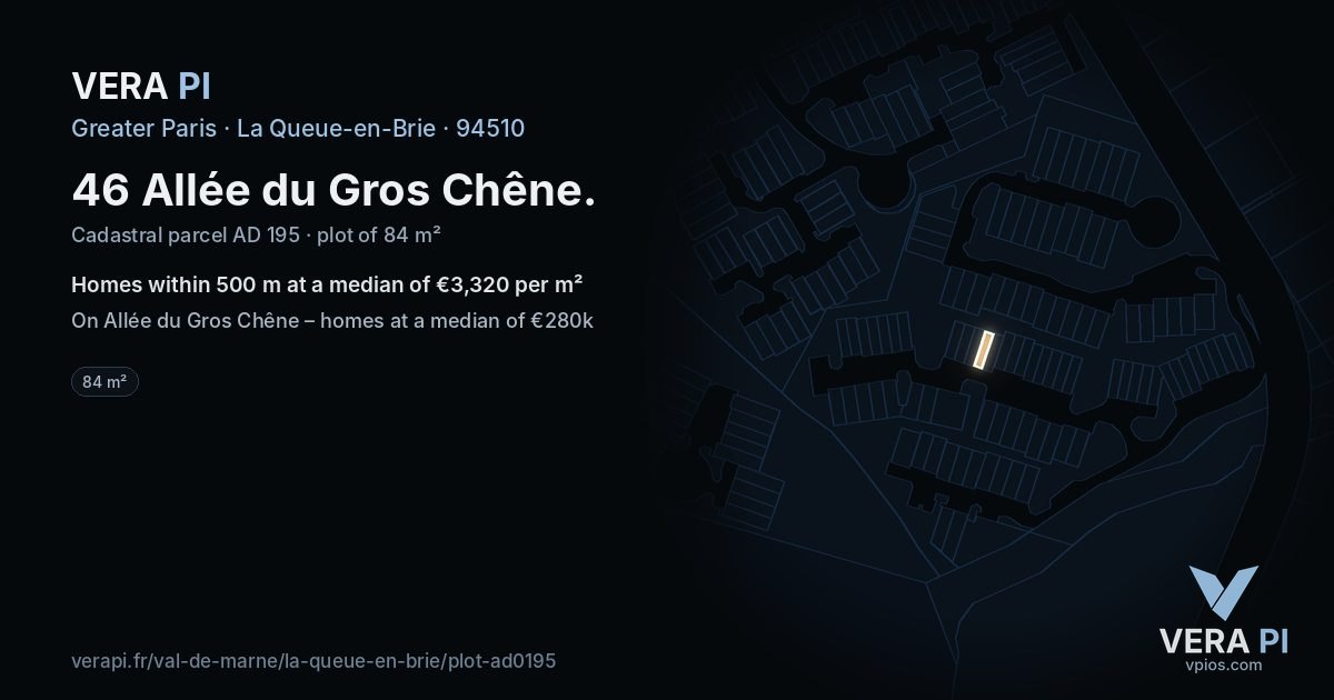 46 Allée du Gros Chêne, La Queue-en-Brie at night – the plot lit, the parcels around coloured by the prices near them
