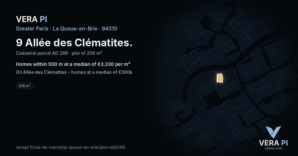 9 Allée des Clématites, La Queue-en-Brie at night – the plot lit, the parcels around coloured by the prices near them