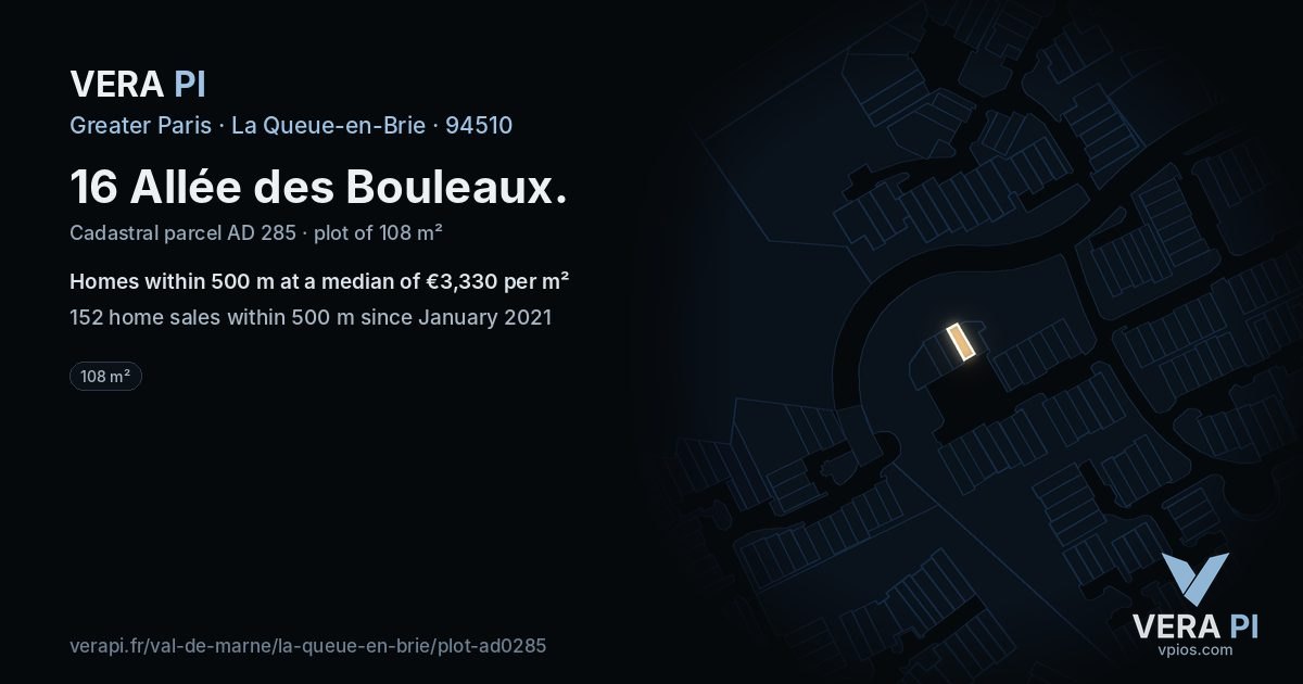 16 Allée des Bouleaux, La Queue-en-Brie at night – the plot lit, the parcels around coloured by the prices near them