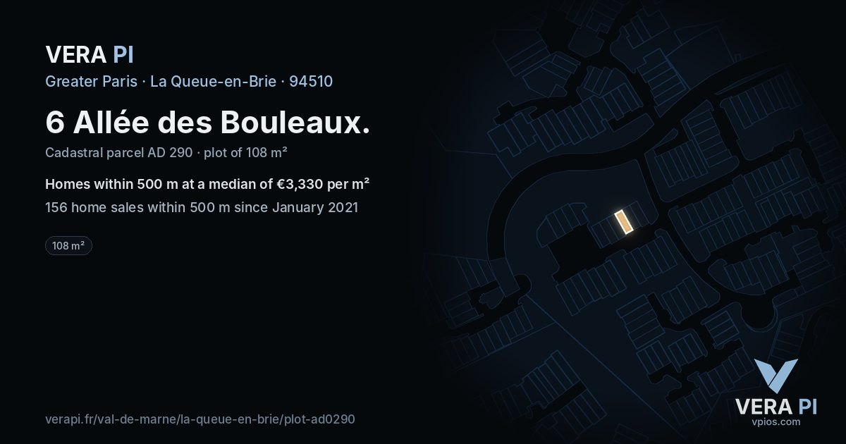 6 Allée des Bouleaux, La Queue-en-Brie at night – the plot lit, the parcels around coloured by the prices near them