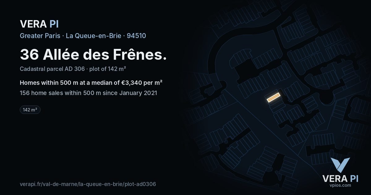 36 Allée des Frênes, La Queue-en-Brie at night – the plot lit, the parcels around coloured by the prices near them