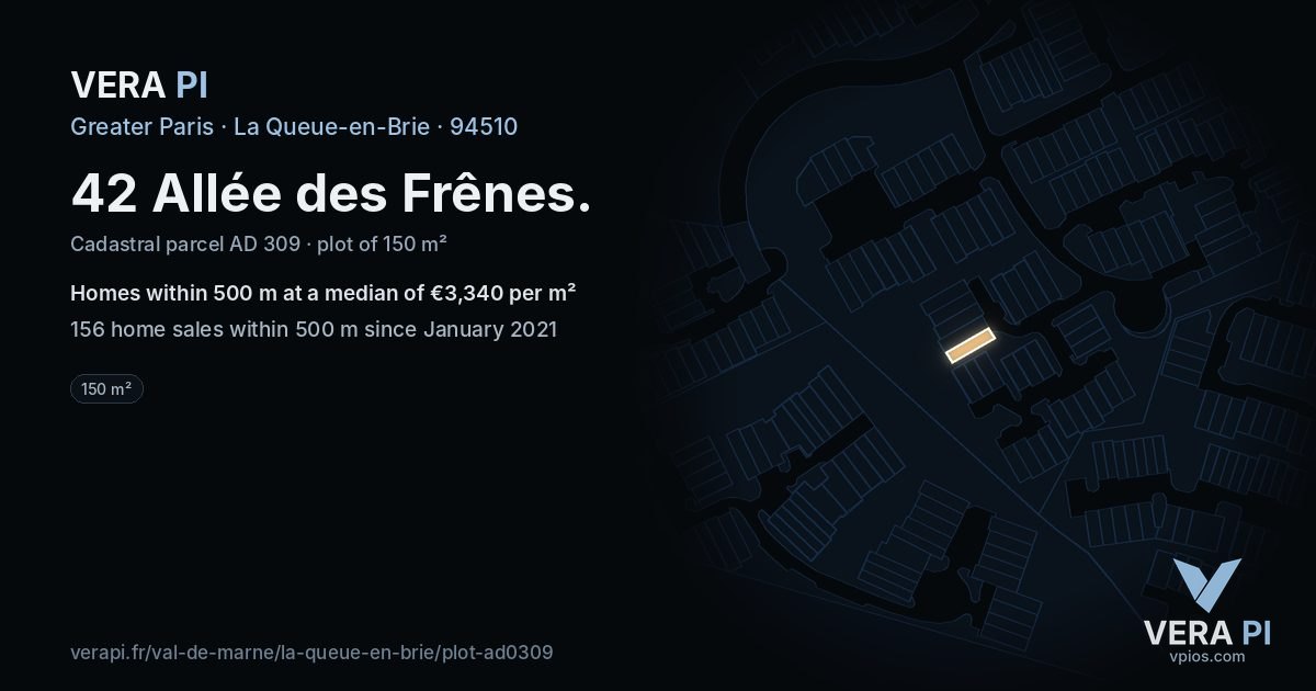 42 Allée des Frênes, La Queue-en-Brie at night – the plot lit, the parcels around coloured by the prices near them