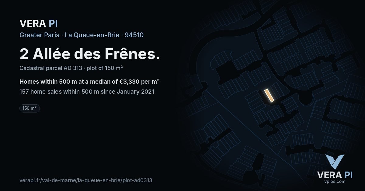 2 Allée des Frênes, La Queue-en-Brie at night – the plot lit, the parcels around coloured by the prices near them
