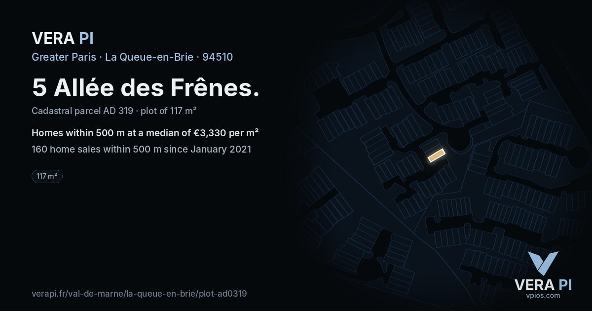 5 Allée des Frênes, La Queue-en-Brie at night – the plot lit, the parcels around coloured by the prices near them