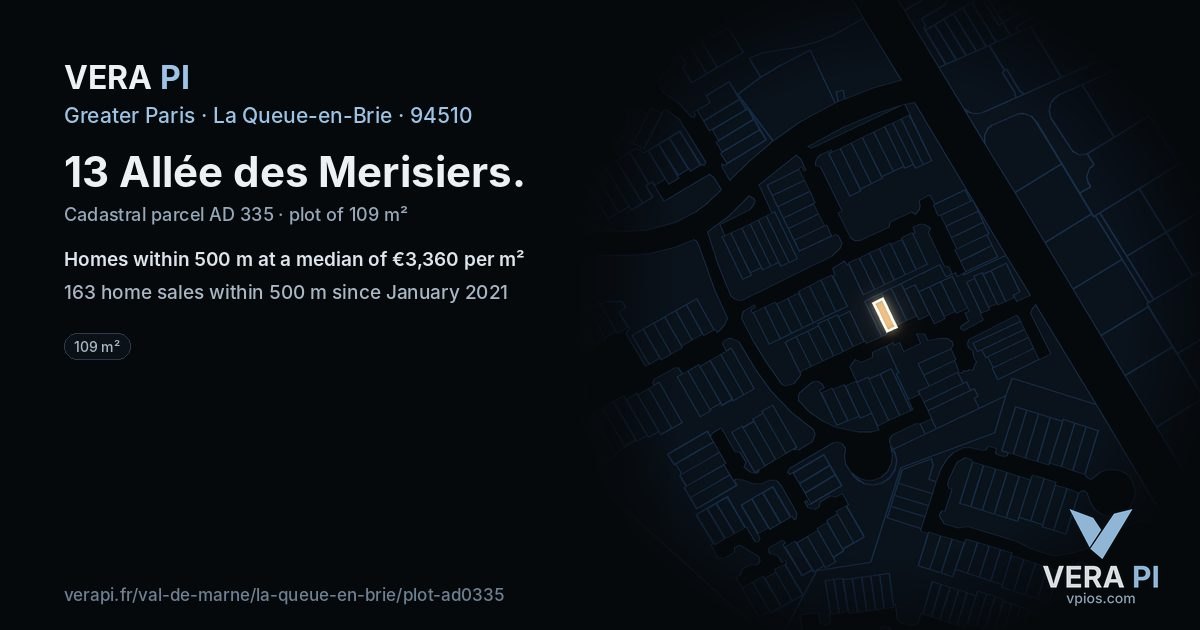 13 Allée des Merisiers, La Queue-en-Brie at night – the plot lit, the parcels around coloured by the prices near them