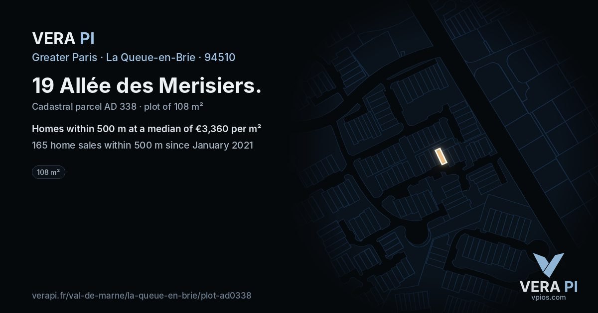 19 Allée des Merisiers, La Queue-en-Brie at night – the plot lit, the parcels around coloured by the prices near them