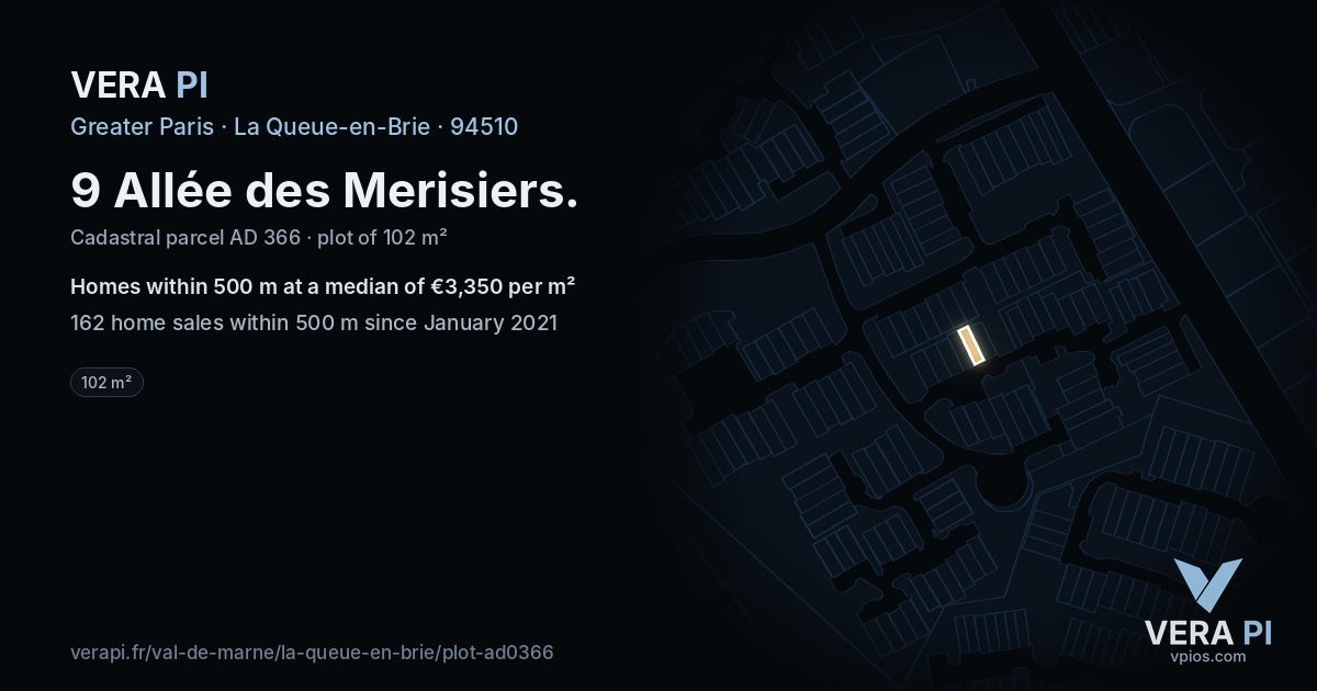 9 Allée des Merisiers, La Queue-en-Brie at night – the plot lit, the parcels around coloured by the prices near them