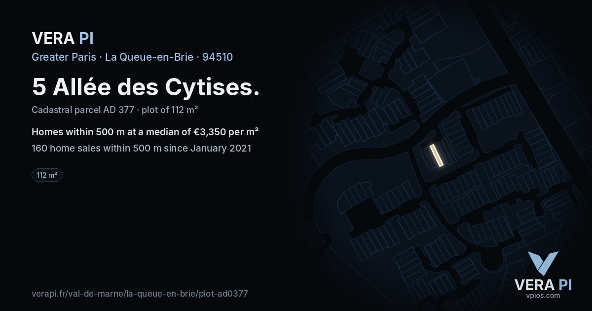 5 Allée des Cytises, La Queue-en-Brie at night – the plot lit, the parcels around coloured by the prices near them