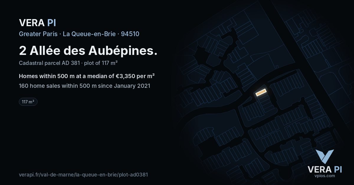 2 Allée des Aubépines, La Queue-en-Brie at night – the plot lit, the parcels around coloured by the prices near them